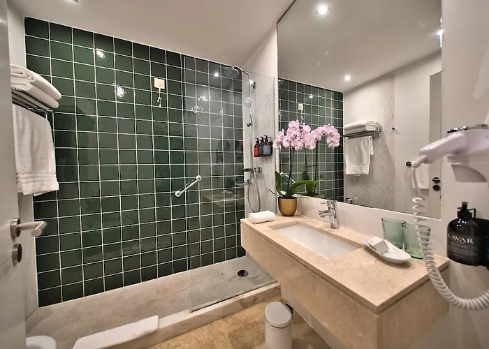 The Magnolia (adults Only) Otel 4*