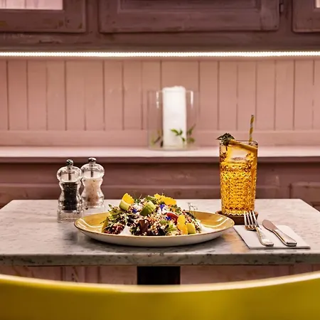 The Magnolia (adults Only) 호텔 4*