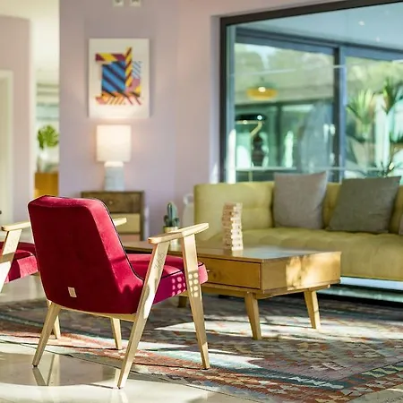 The Magnolia (adults Only)