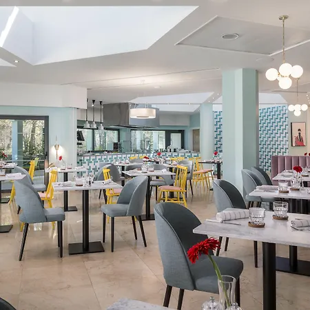 The Magnolia (adults Only) Otel 4*
